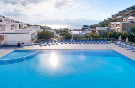 Ariadne Beach Hotel: Calm, Comfort & Luxury in Crete